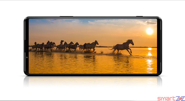 sony xperia 1 III display and design